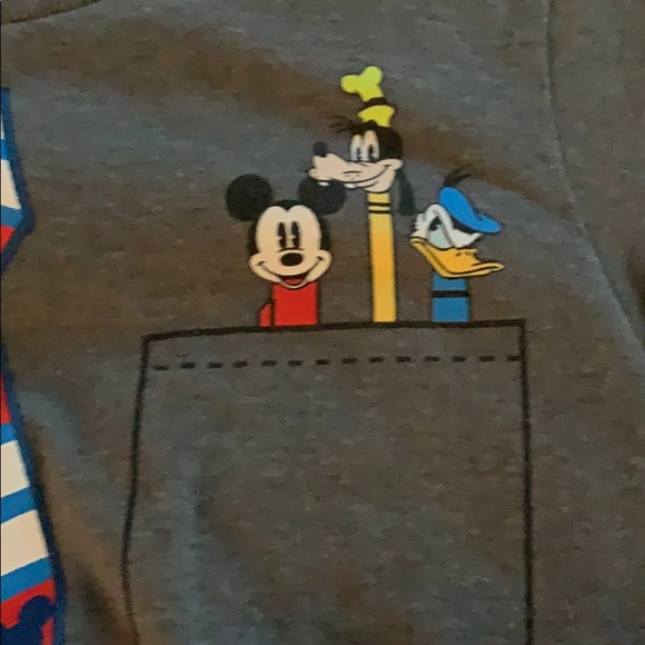 Disney tees - Picture 3 of 7